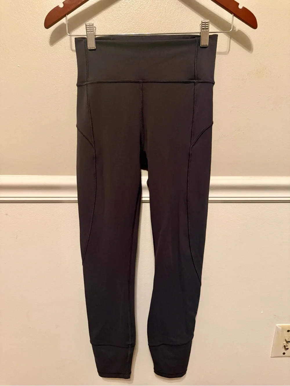 Lululemon In Movement 7/8 Tight 25” Gray Size 4